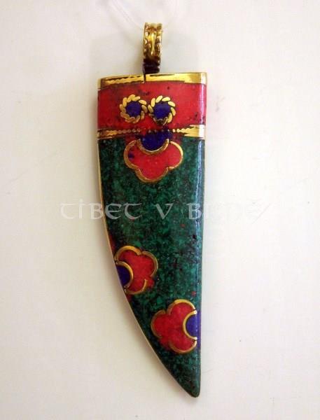 Přívěsek - tesák