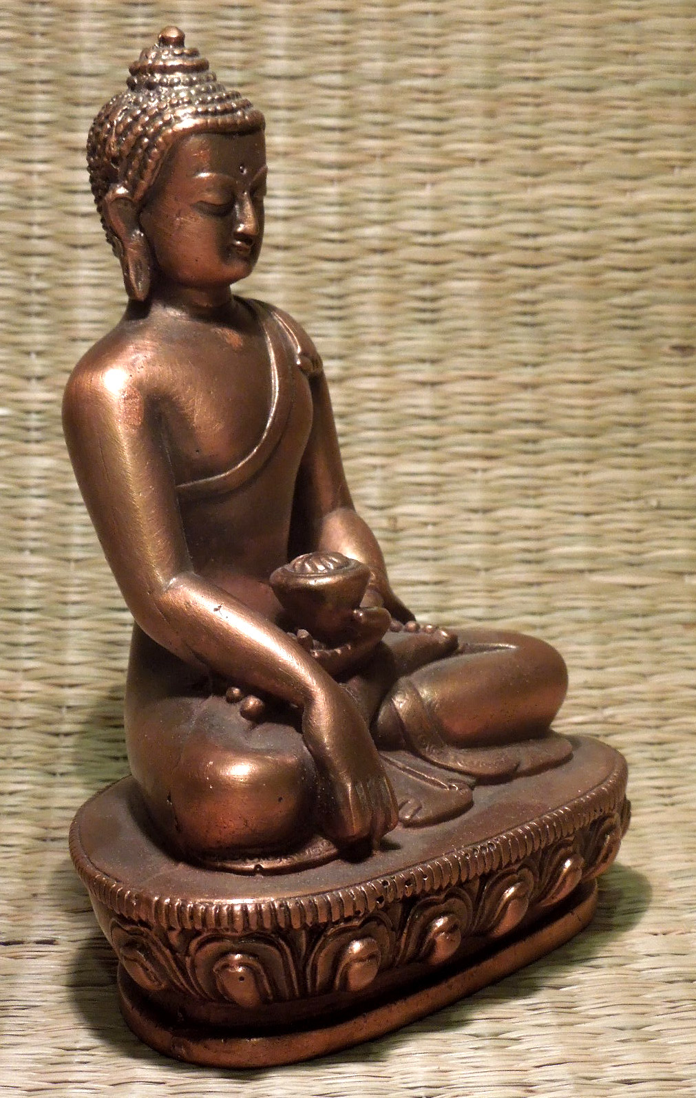 Buddha s gestem probuzení