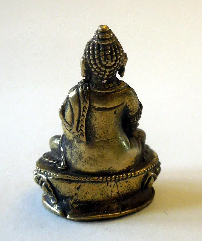 Buddha s gestem probuzení