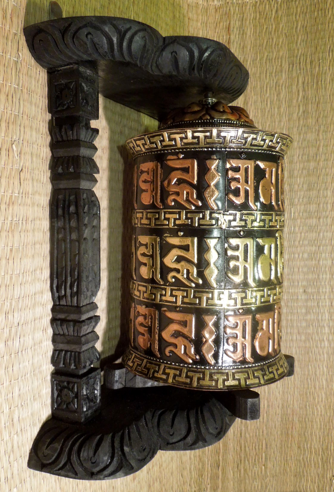 Rámový modlitební mlýnek