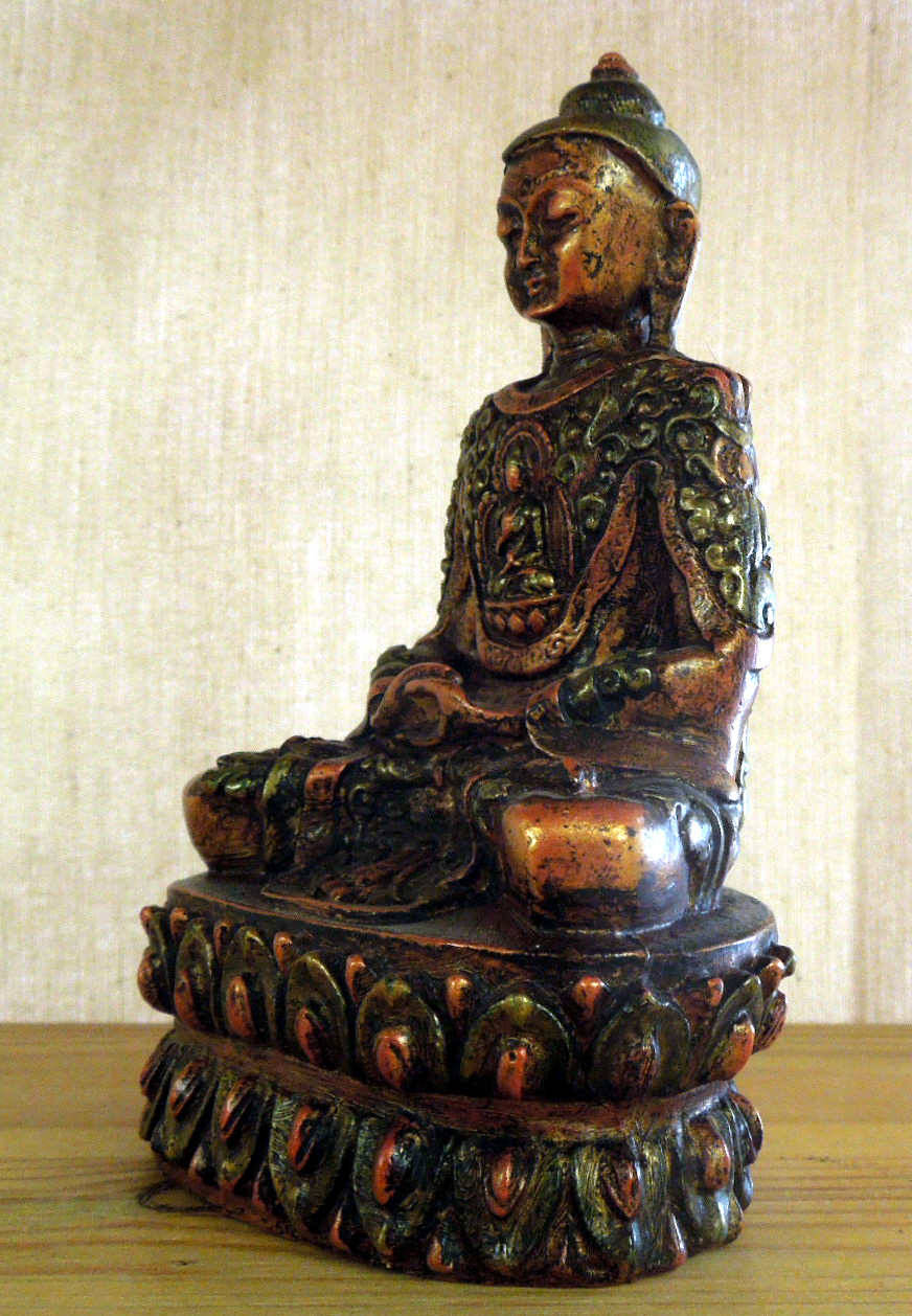 Buddha s gestem meditace