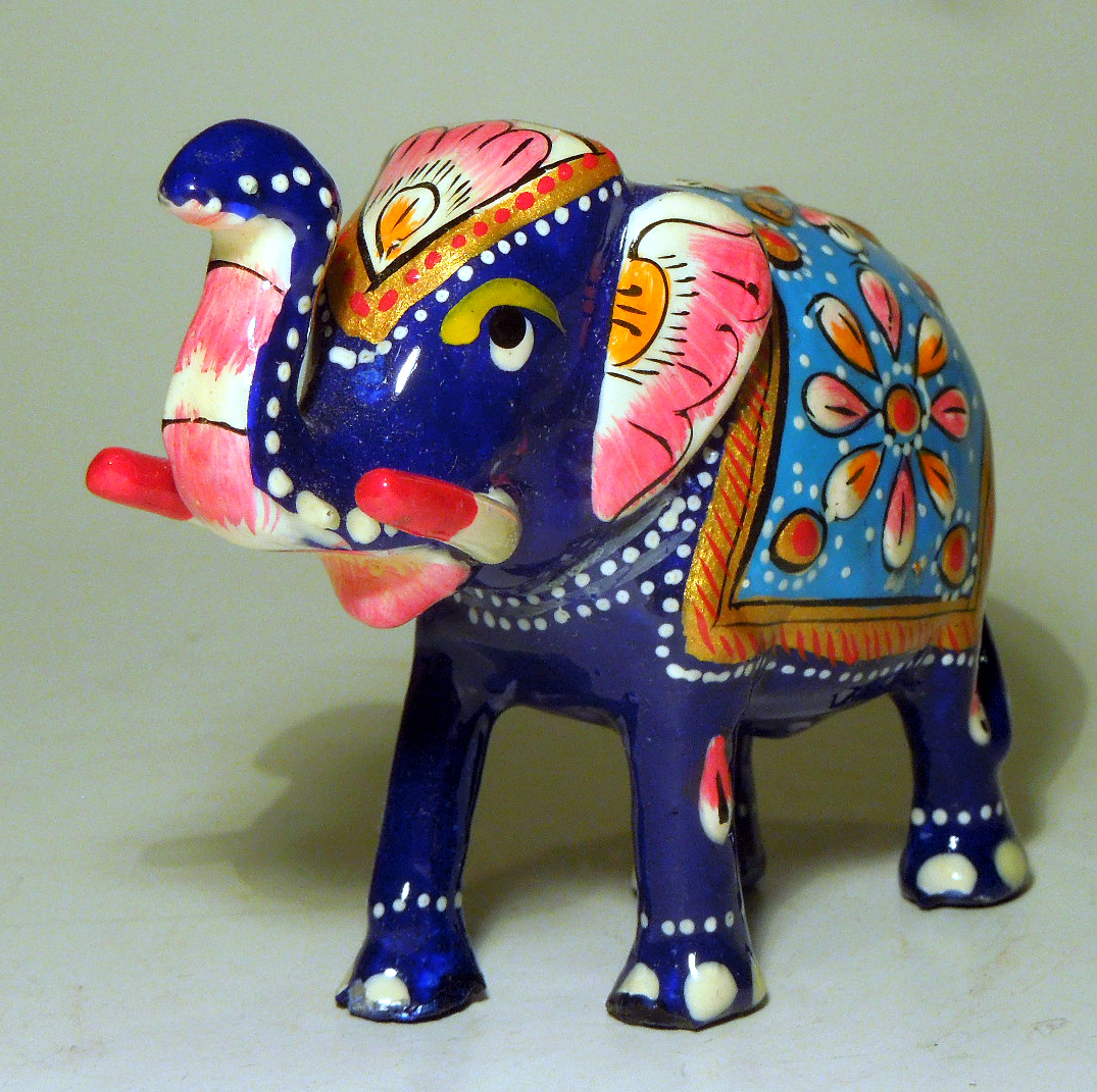 Slon smaltovaný