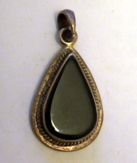 Přívěsek s polodrahokamem - onyx
